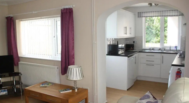 Ortari@70, Rezervați Hotel Swansea Gower Peninsula