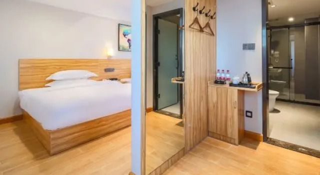 Люкс Deluxe Yulang Tourism Business Hotel (Heyuan Gaopugang Branch)