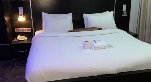 Номер Luxury Le Curve Hotel