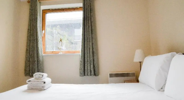 Meridian Place by OYO Rooms, Забронировать Отель Лондон Большой Лондон, рядом с Парк и ферма «Мадшут»