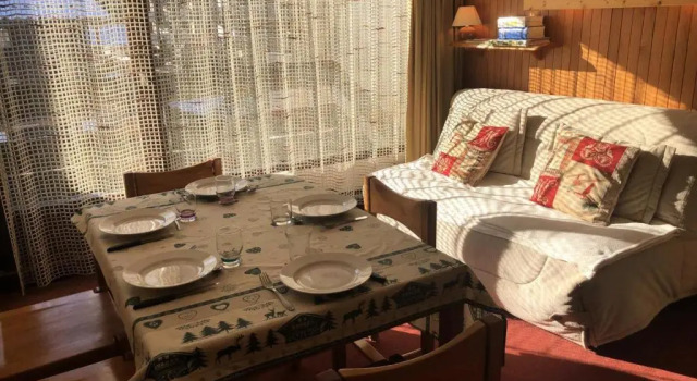 Résidence Le Brulaz - Studio pour 5 Personnes 50, Забронировать Отель Отели Ле-Контамин-Монжуа с парковкой, рядом с Гондольный подъемник Сигналь, Парковка