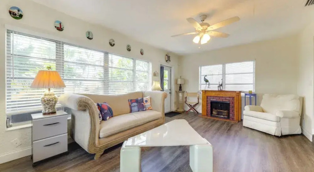 1 Mi to Sand! Deerfield Beach Home w/ Patio, Book Feriehus Villaer i Florida, Villa