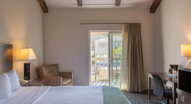Номер Standard Cannery Row Inn
