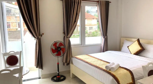 Двухместный номер Deluxe с балконом Thanh Thanh Hotel