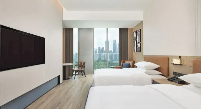 Четырёхместный номер Superior Four Points by Sheraton Shenzhen Bay