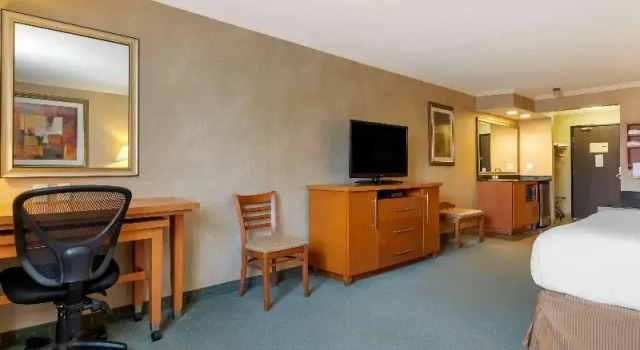 Люкс Standard Best Western Davison Inn