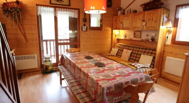 Appartement Arêches-Beaufort, 4 pièces, 10 personnes - FR-1-342-209, Забронировать Апартаменты/квартира Отели Ареш с бассейном, рядом с Горнолыжный подъемник Гран Мон, Бассейн