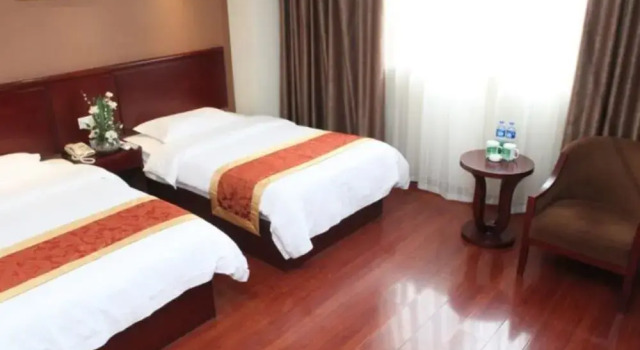 GreenTree Inn Shanxi XiAn Great Wild Goose Pagoda History Museum Express Hotel