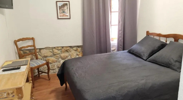 Hostellerie du Vieux Moulin, Rezerwuj Hotel Duilhac-sous-Peyrepertuse 