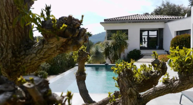 Villa Canadeau, Rezerwuj Willa Wille w Le Castellet, Willa