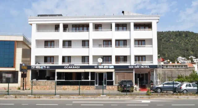 Grand See Day Hotel