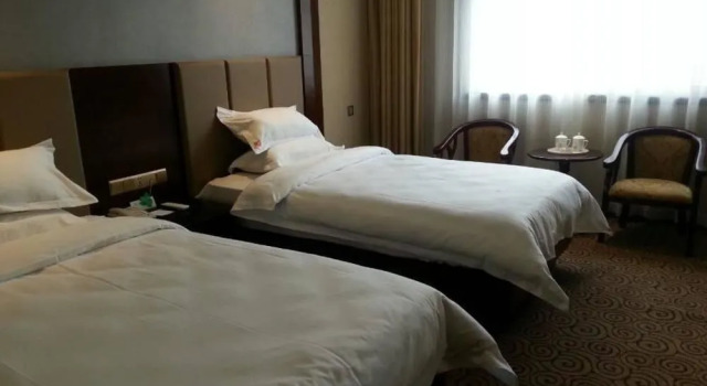 Kunlun Leju Business Hotel, Rezervovat Hotel Čeng-čou Henan