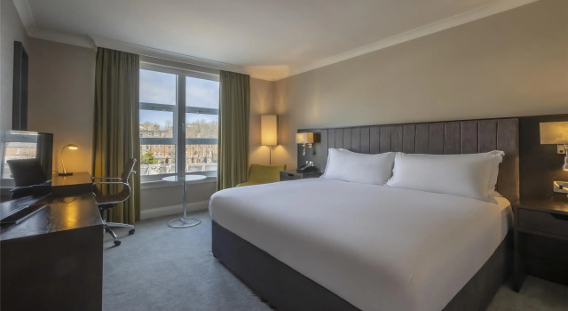 Двухместный номер Standard с видом на канал Hilton Dublin