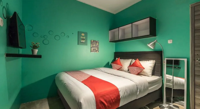 OYO 1491 Sandang Residence Near RS Patria IKKT