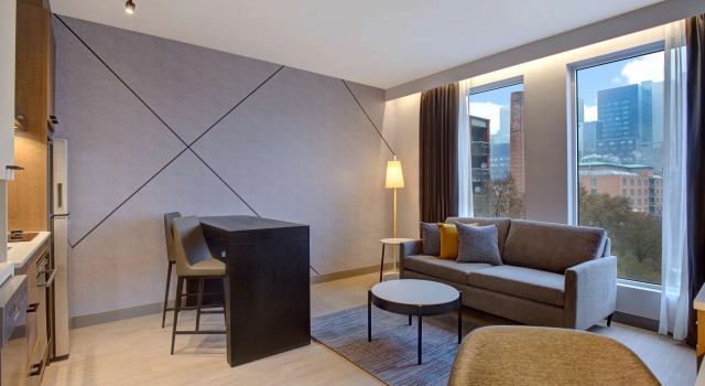 Hampton Inn by Hilton Montreal Downtown
