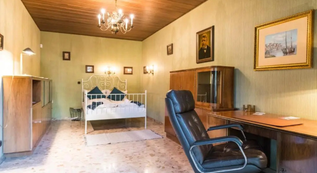 Вилла Yes, it is RETRO - Big Villa with Indoor Pool by ichbucheAT