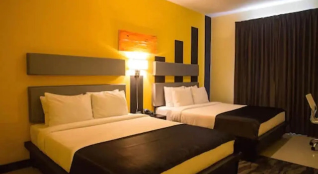 Четырёхместный номер Standard с балконом Regent Star Hotel