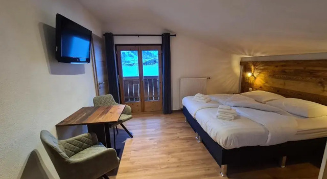 Четырёхместный номер Standard с балконом Hotel Pension Annerlhof