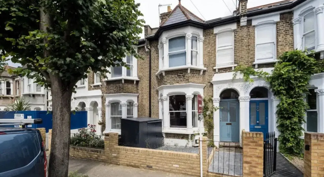 Lovely 4 Bedroom Terraced Family Home