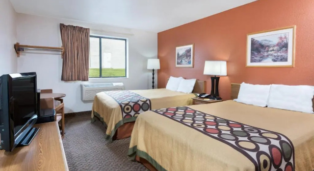 Четырёхместный номер Business Super 8 by Wyndham Morgantown