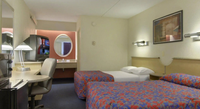 Red Oak Inn Detroit Metro Airport - Belleville