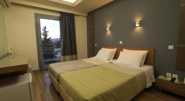 Двухместный номер с балконом Ariston Hotel