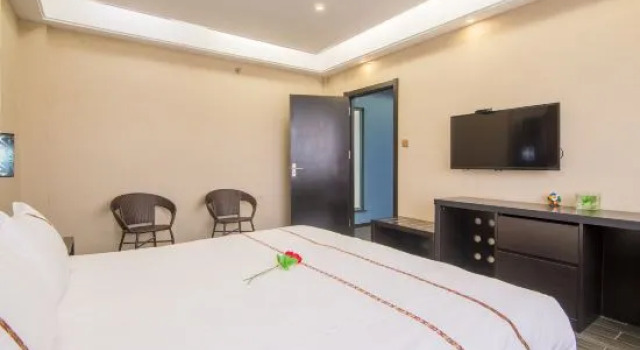 Люкс Deluxe Meifu Hotel (Yangzhou Pishi Street Dongguan Street)