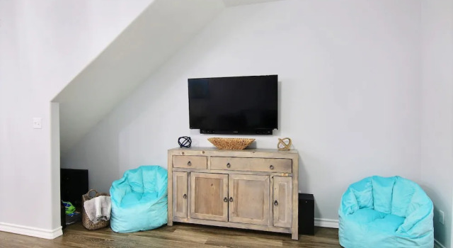 Flip Flops & Pop Tops 3 Bedrooms 3 Bathrooms Condo
