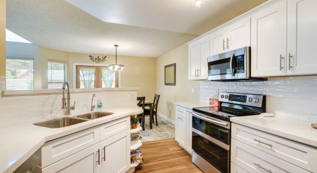 Коттедж North Phoenix Home! Great Location + Private Patio