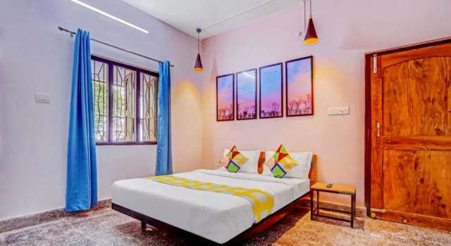 Luxury Star Inn 3 Bhubaneswar by Goroomgo, Varaa Hotelli Hotellit Bhubaneswar aamiaisella, Aamiainen