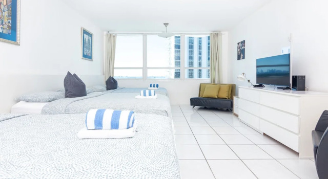 Студия люкс Comfort Girasole Apartments