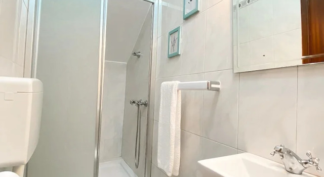 Номер Economy Gardens Guest House-Hostel