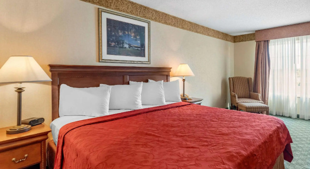 Люкс Red Roof Inn & Suites Berea