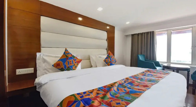 Номер Standard FabHotel Royal Classic