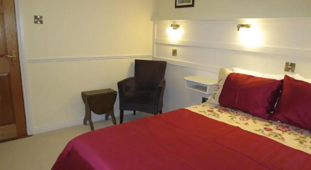 Avalon, Prenota Hotel Glenties 