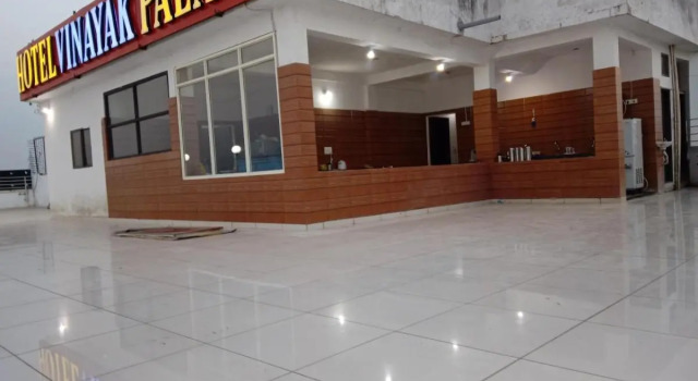 Vinayak Palace Hoshangabad, Забронировать Отель Отели Хошангабад 3 звезды, 3*