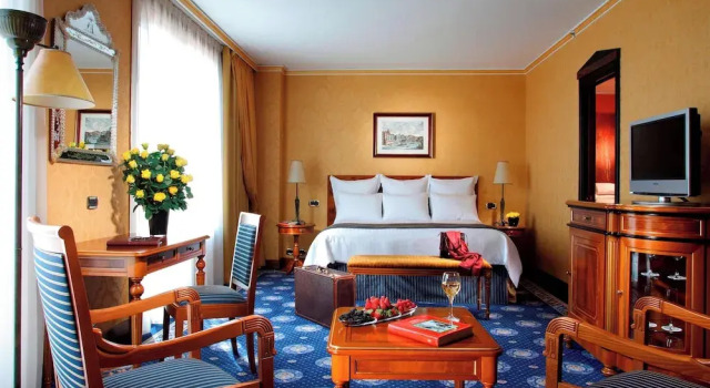 Двухместный полулюкс с балконом Отель Rome Marriott Park