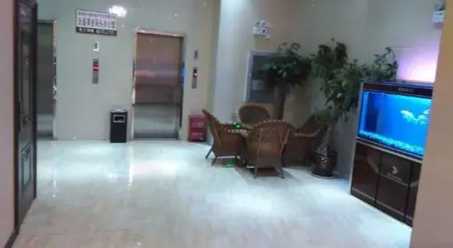 Wenzhou Holiday Hotel, Prenota Hotel Lincang Yunnan
