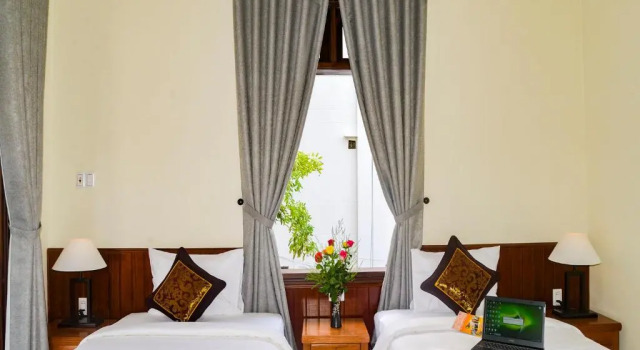 Двухместный номер Deluxe с балконом и с видом на сад Red Rose Villa Hoi An