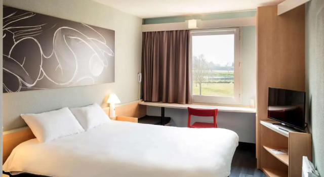 Трёхместный номер Standard Ibis Avranches Baie du Mont-Saint-Michel