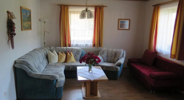 Appartment Nill, Rezerwuj Hotel Hotele w Tyrol z parkingiem, Parking