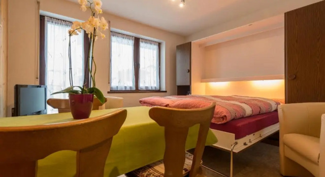 Студия Apartments Orphelja