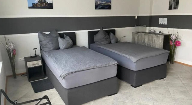 Adult only klimatisierte Ferienwohnung in Schwerte, 예약 호텔 Schwerte Ruhr area