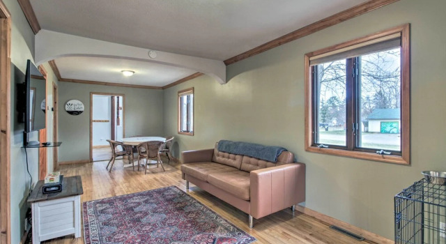 Dog-friendly Crosby Home w/ Bike Storage!, Varaa Hotelli Hotellit Minnesota pysäköinnillä, Pysäköinti