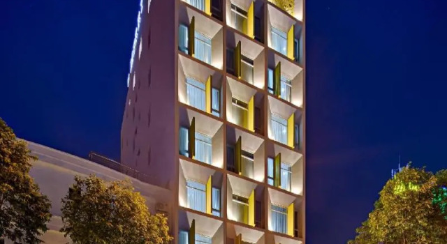 Merry Hotel
