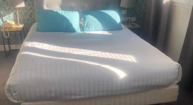 Двухместный номер Standard Contact Hotel Hôtel De Troyes