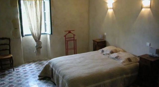 le mas du cypres, 12 pers et piscine, Réserver Hôtel Aigaliers Gard