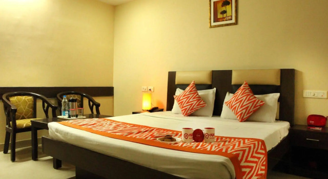 OYO Rooms Sujana Forum Mall, Забронировать Отель Хайдарабад Hyderabad Region, рядом с Технологический университет им. Джавахарлала Неру (JNTU)