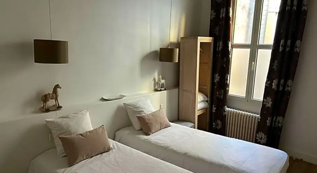 Номер Standard Rive Gauche