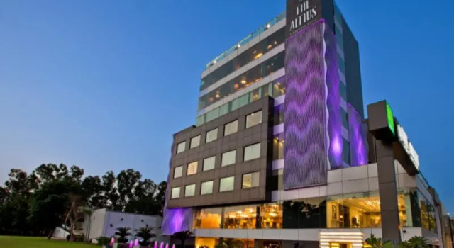 Люкс Luxury The Altius A Boutique Hotel